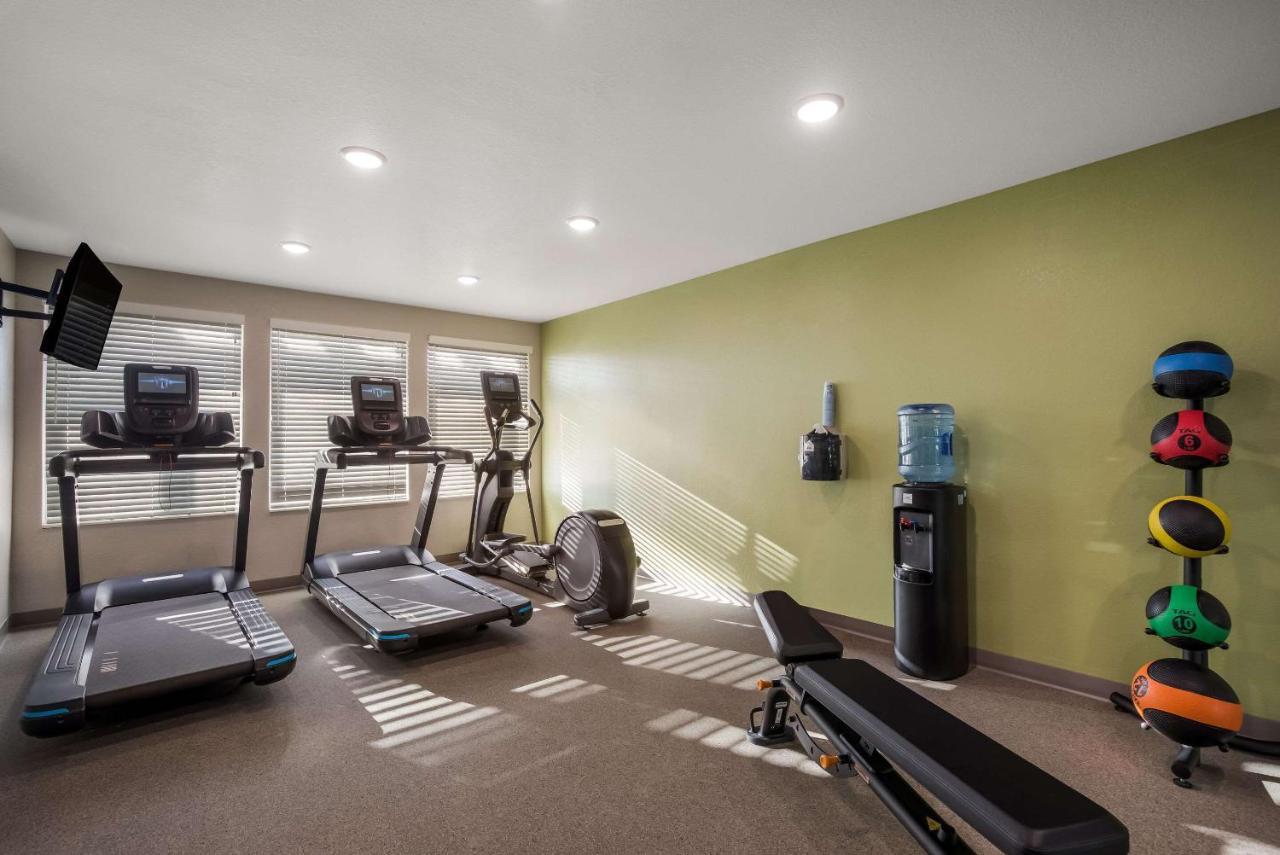 Woodspring Suites Milwaukee - Menomonee Falls Εξωτερικό φωτογραφία