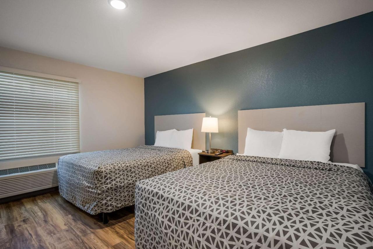 Woodspring Suites Milwaukee - Menomonee Falls Εξωτερικό φωτογραφία